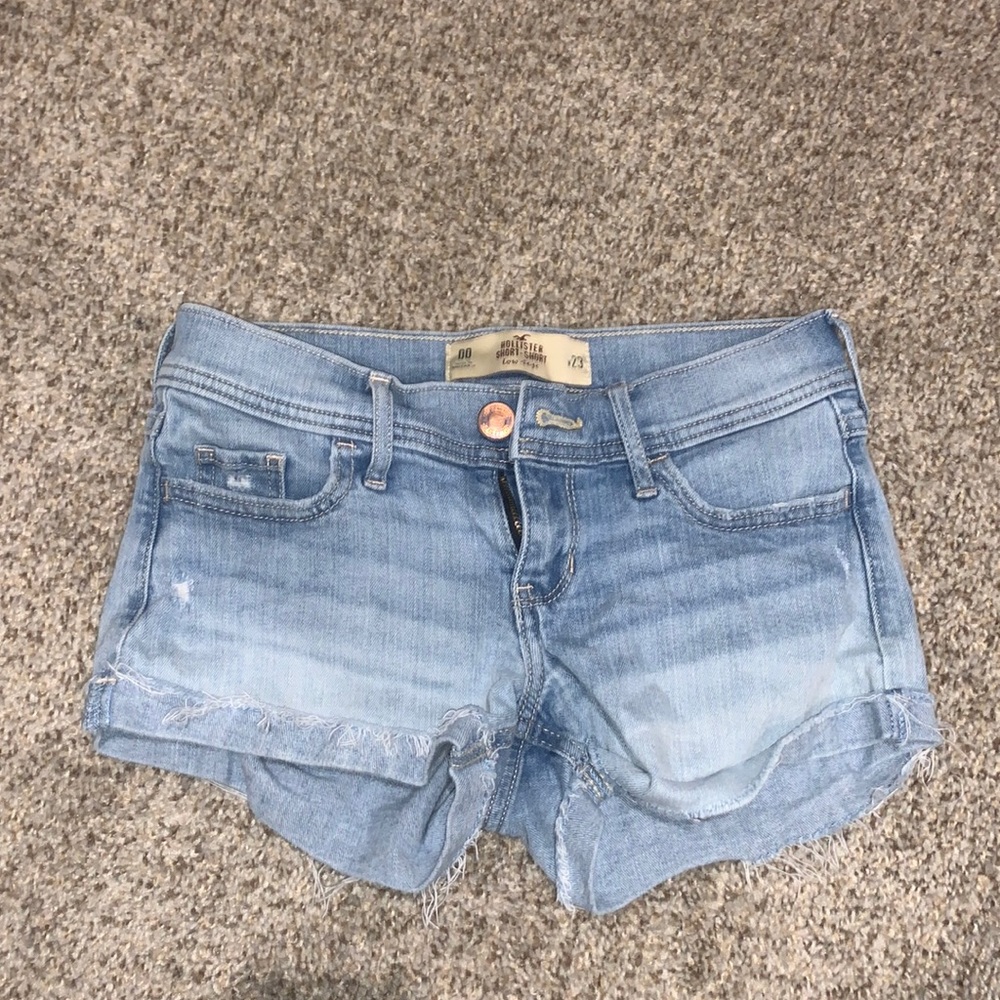 Hollister shorts!